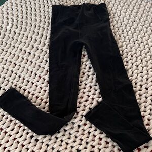 Lululemon 25” cutout leggings. Black. Size 2